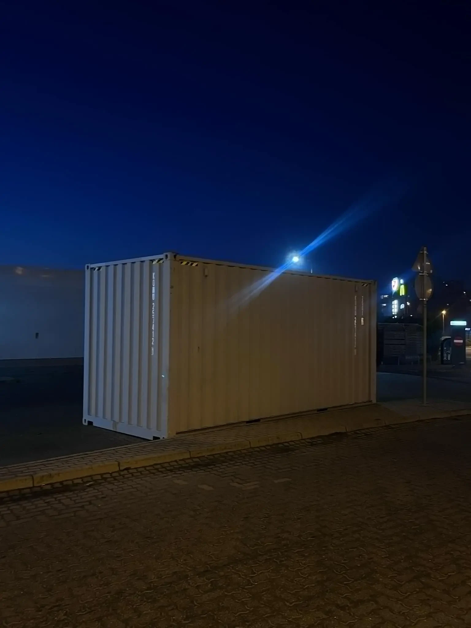 kontener-magazynowy-1-3